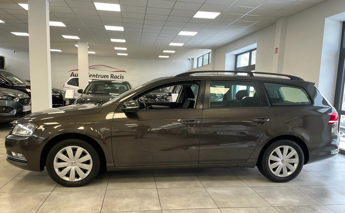 Volkswagen Passat cena 36500 przebieg: 228500, rok produkcji 2014 z Suwałki małe 301